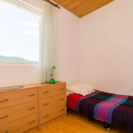 Sutvid- One Bedroom With Loggia And Sea View Apartmán