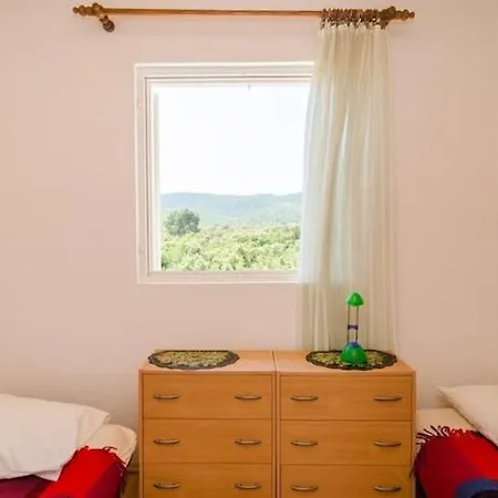 Sutvid- One Bedroom With Loggia And Sea View Drače