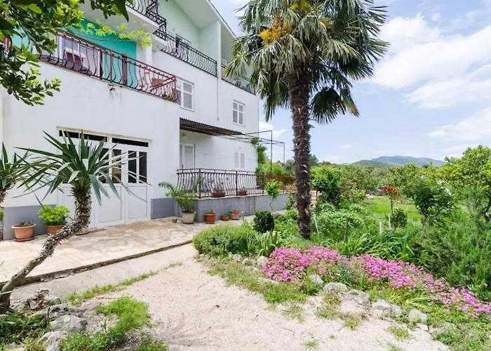 Sutvid- One Bedroom With Loggia And Sea View Apartman